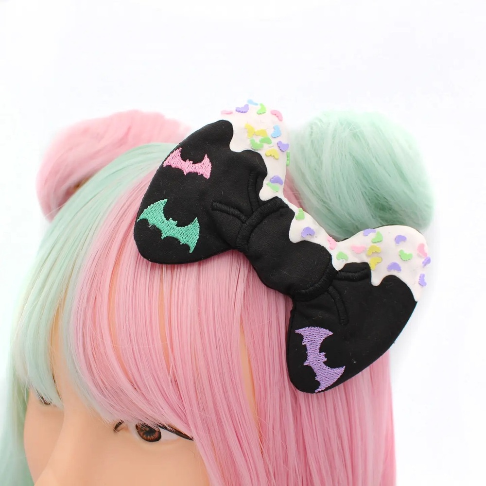 Pastel Bat Decoden Hair Bow Halloween Cute Creepy Accessory
